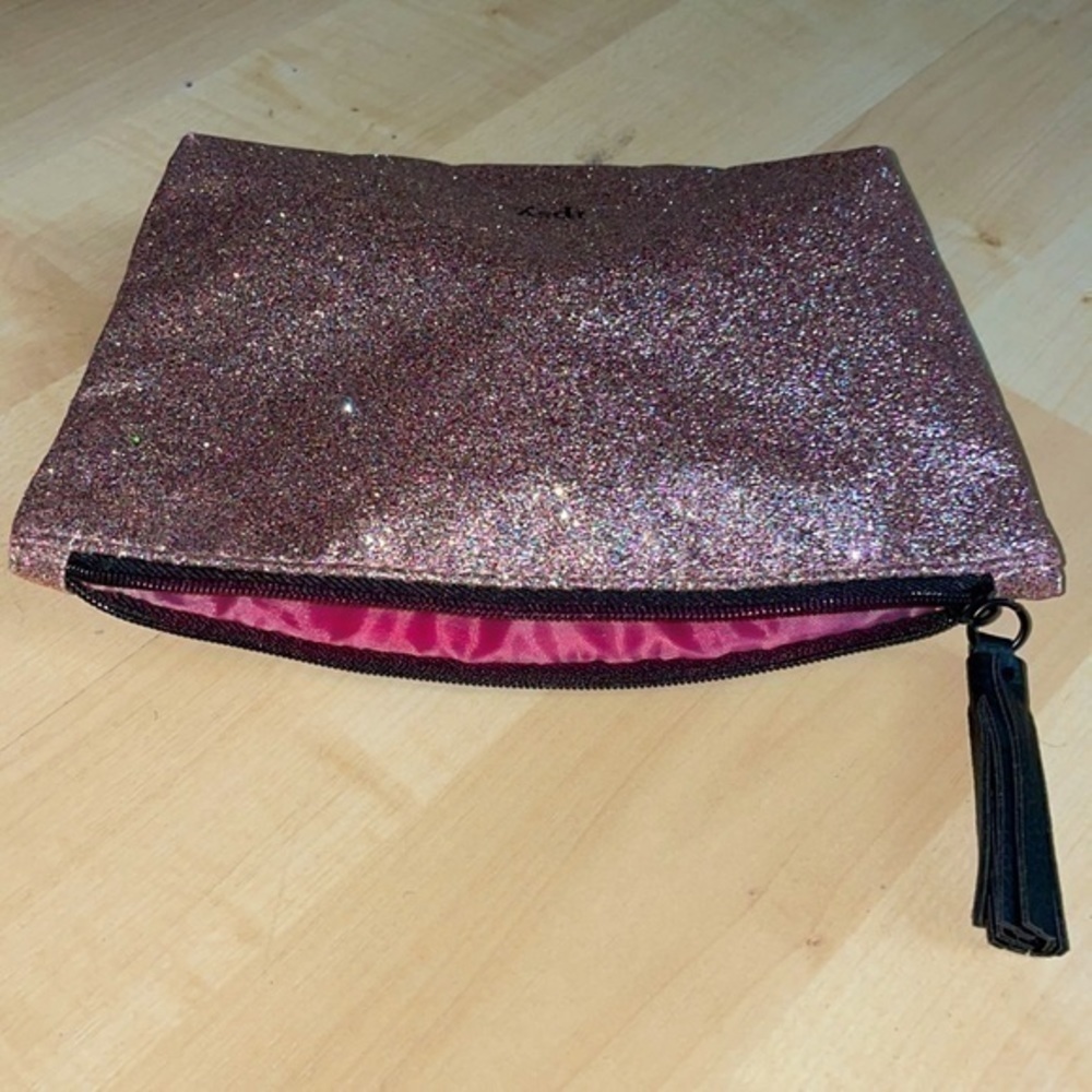 Ipsy glitter โจ all over for bundles or not, but when bundle up 3+ save 30% - Picture 6 of 7